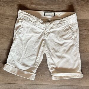 Abercrombie and Fitch Women's White mid length Shorts low waisted